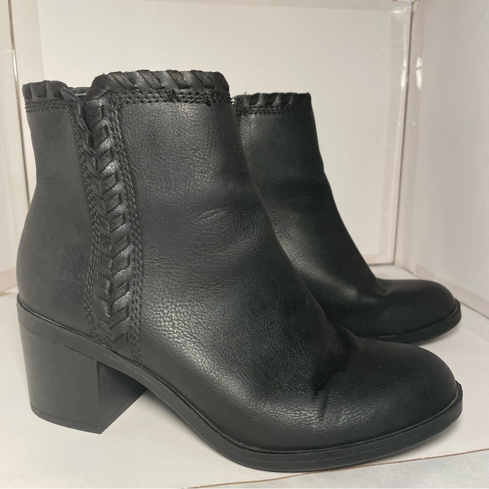Farah Black Synthetic Upper Footwear 7.5